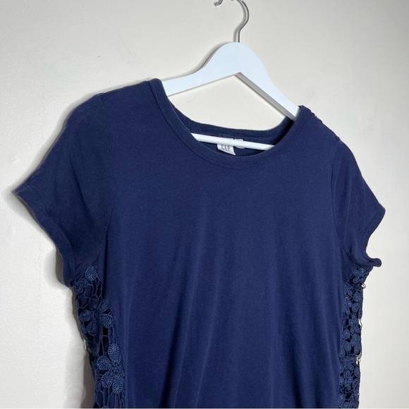 Gap Women’s Short‎ Sleeve Lace Back T Shirt in Navy Blue Size Small - Picture 3 of 7
